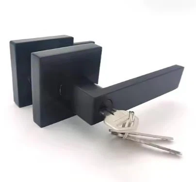 Црна квадратна врата ручка са бравом